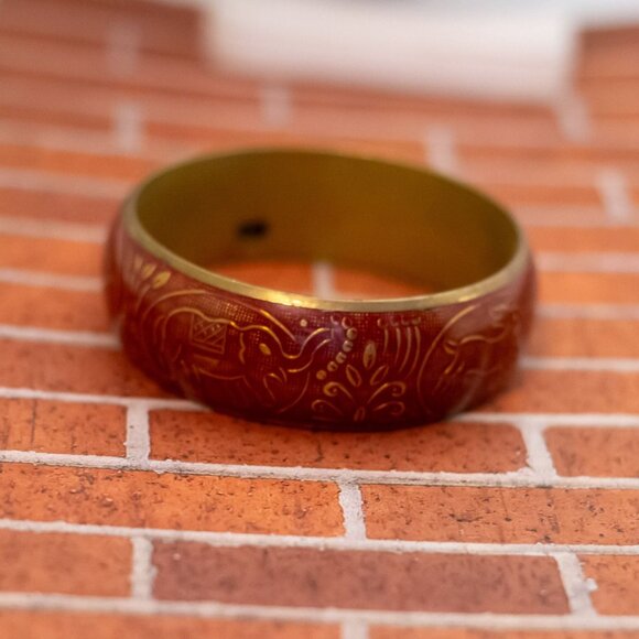7 inch, Vintage Ornamental Artistry Red & Gold Tone Bangle - WX9 - Picture 1 of 3
